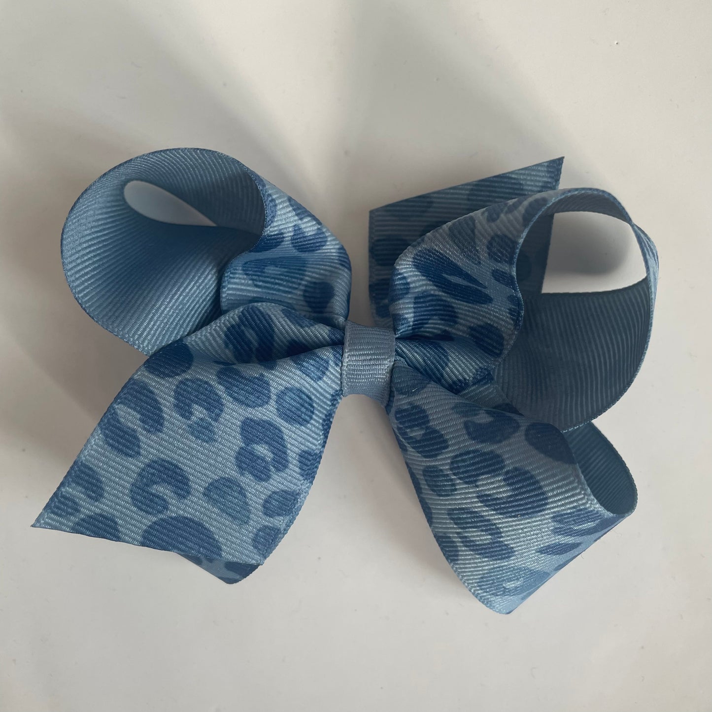 Medium Animal Print Bows