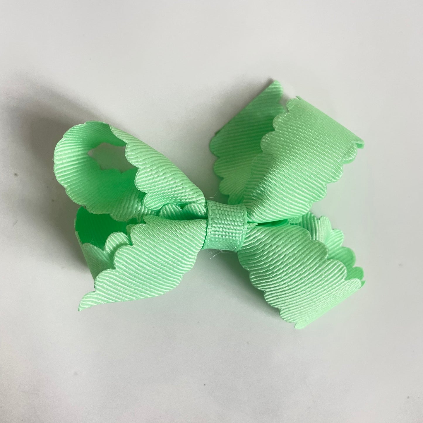 Mini Scallop Edge Bow